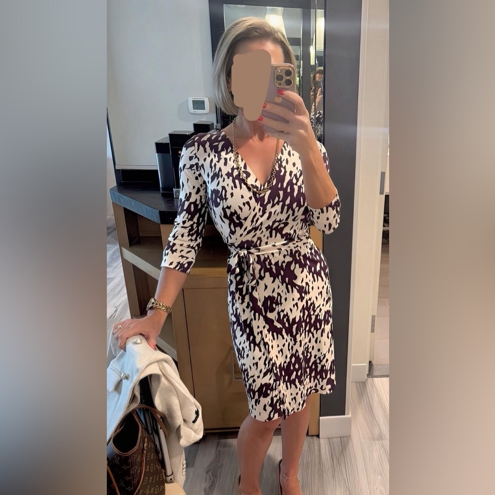 Diane Von Furstenberg Purple and White Silk Midi Wrap Dress Size 0